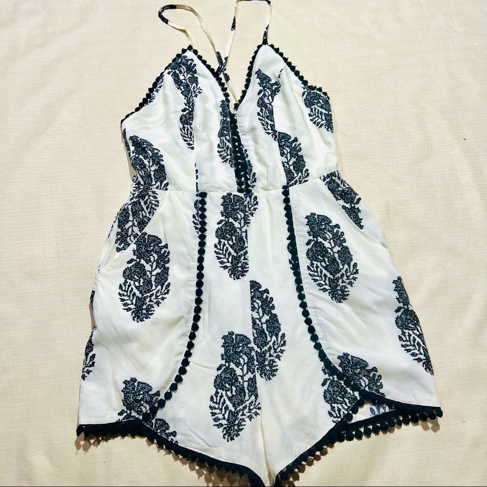 Tea & cup White and Black Romper // S